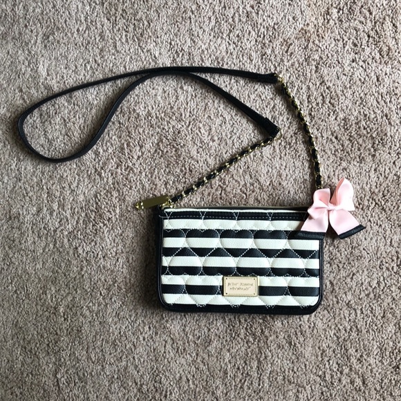 Handbags - LAST CHANCE NWOT Betsy Johnson Purse